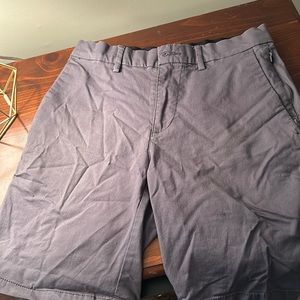 Old Navy grey shorts